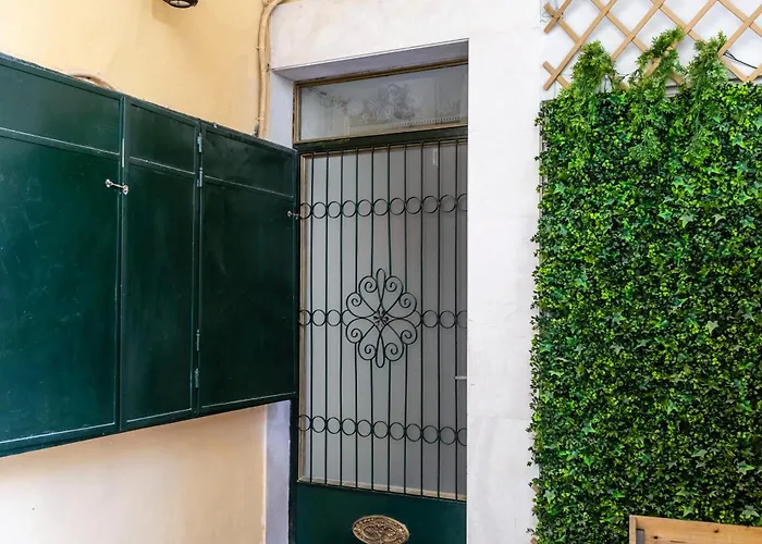 Corfu Old Town Haven * Corfu (city)